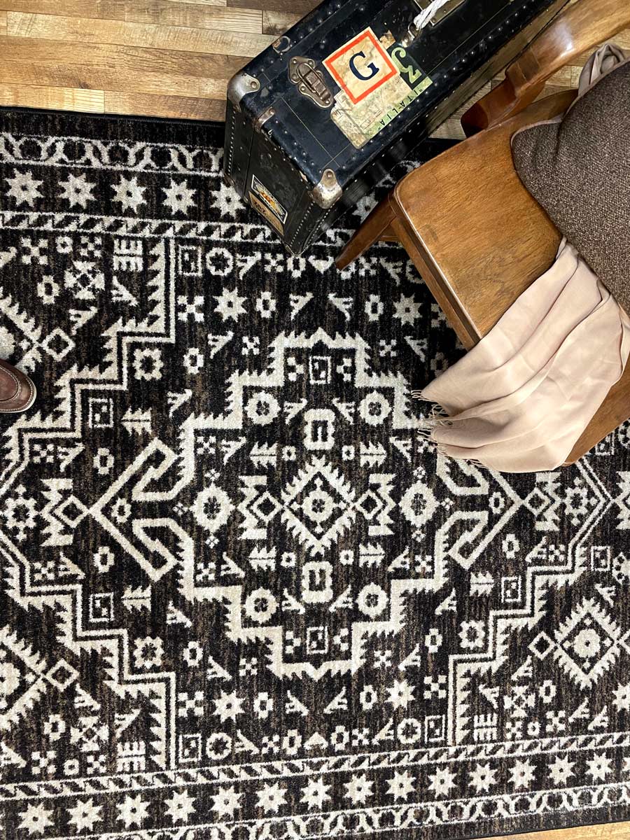 Cordova - Chocolate Rustic Americana Rug