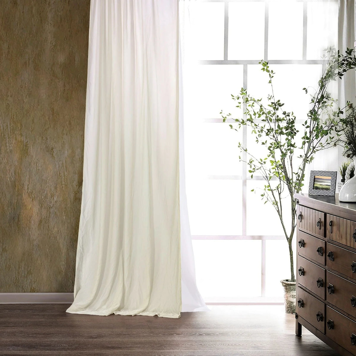 Stella Faux Silk Velvet Curtain