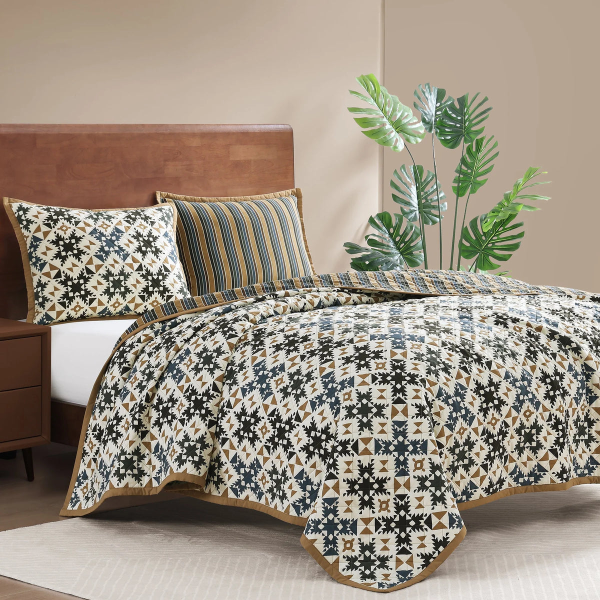 Mosaic Reversible Quilt Set
