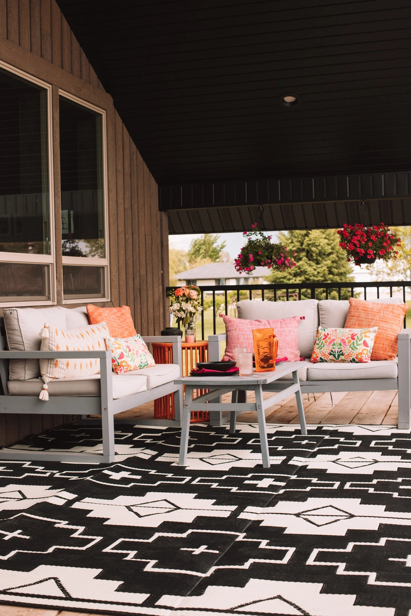 Ranch Rugs - Terlingua - Black + Ivory