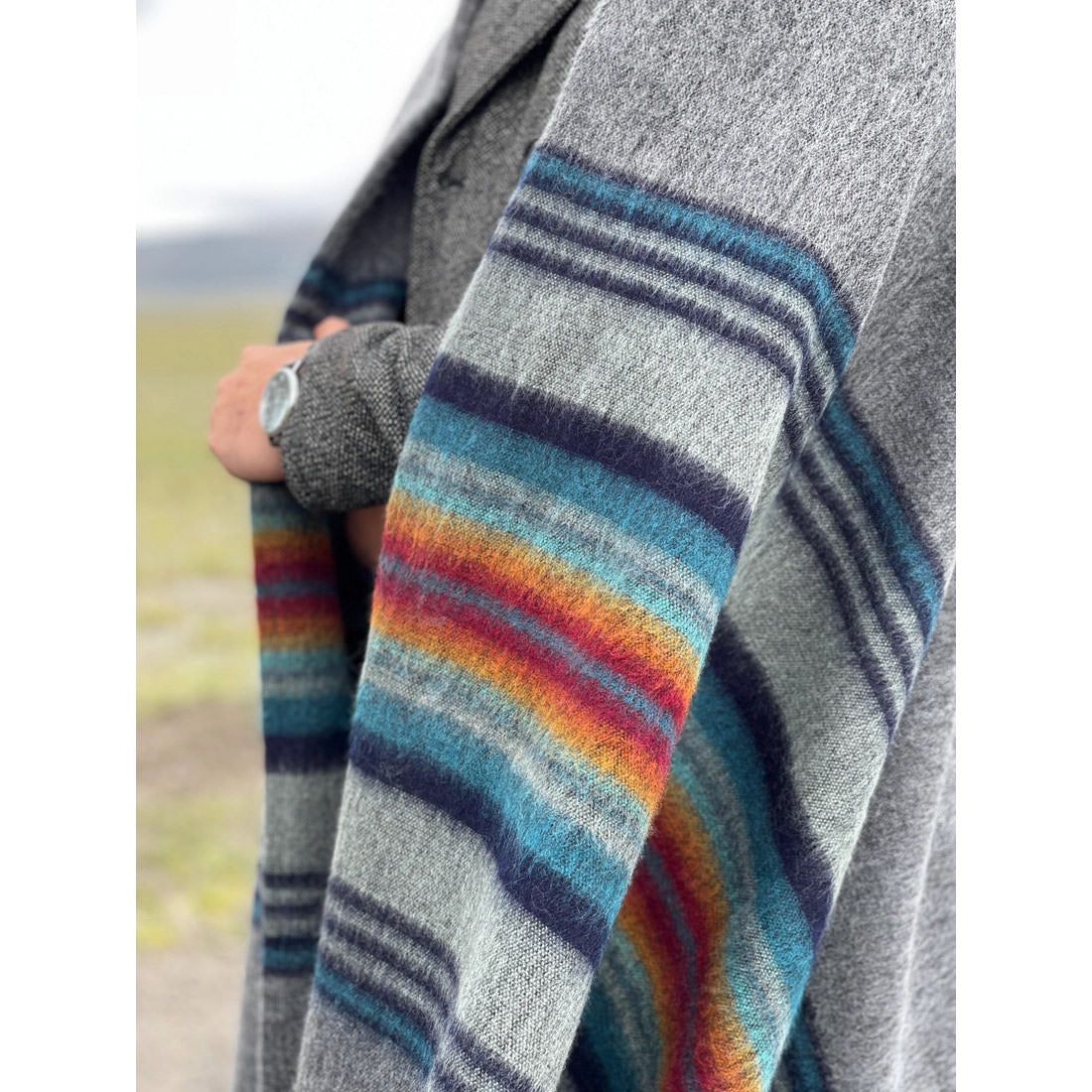 El Viajero Blanket - Grey Sunrise 3