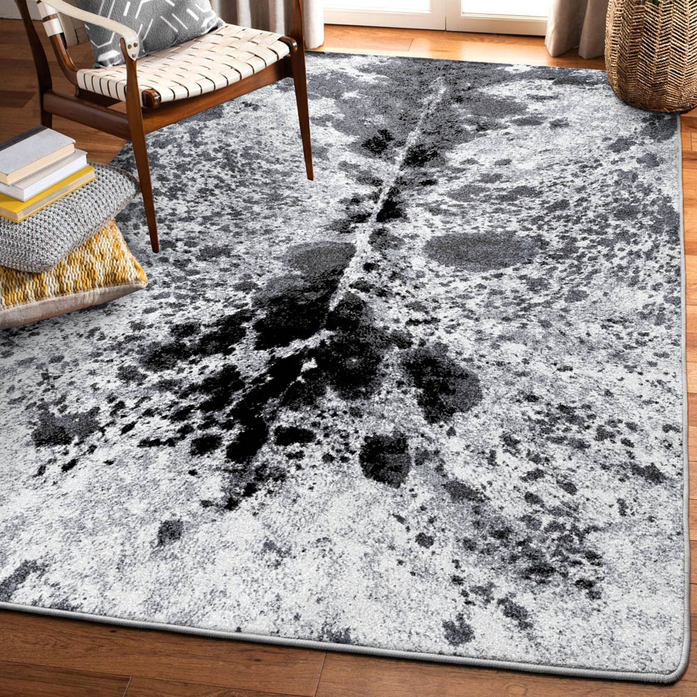 Pioneer Longhorn - Black & White Cowhide Rug Displey