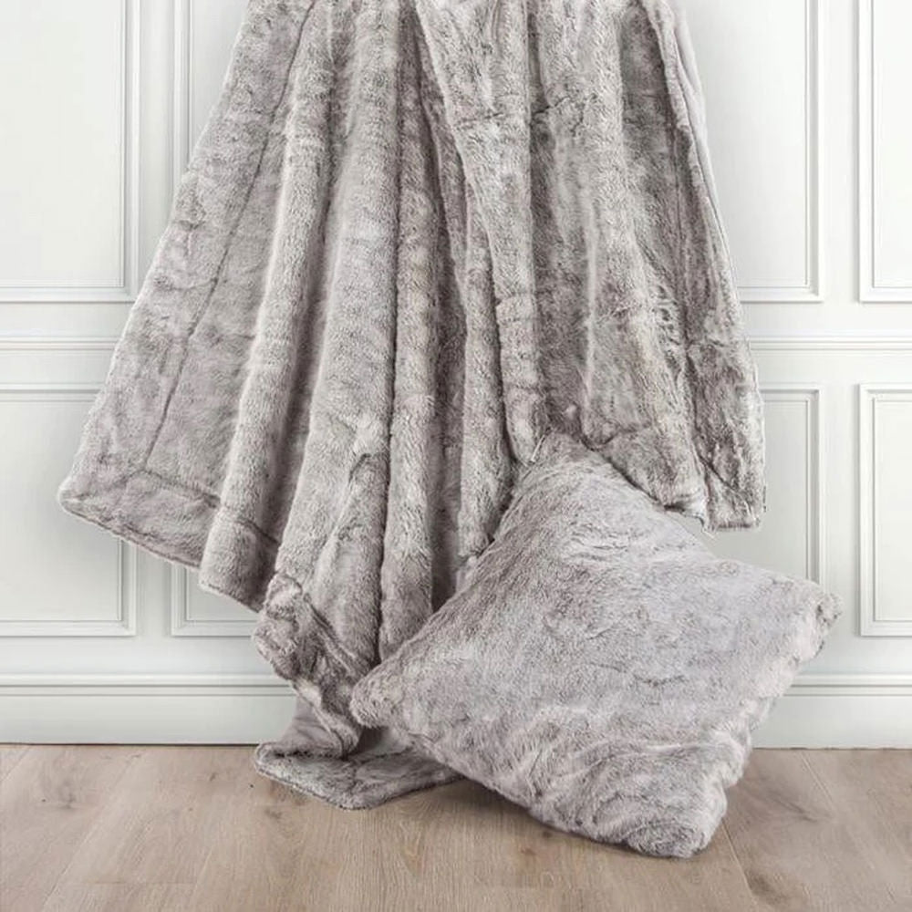 Oversized Arctic Bear Throw Blanket