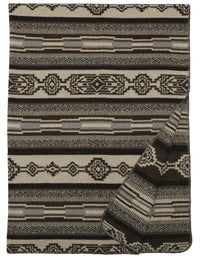 Lodge Lux Throw