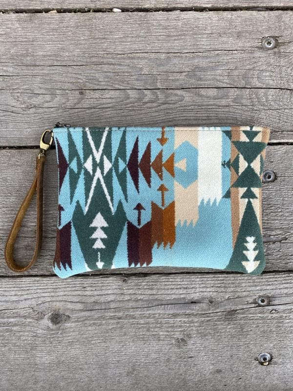 Pendleton clutch sales